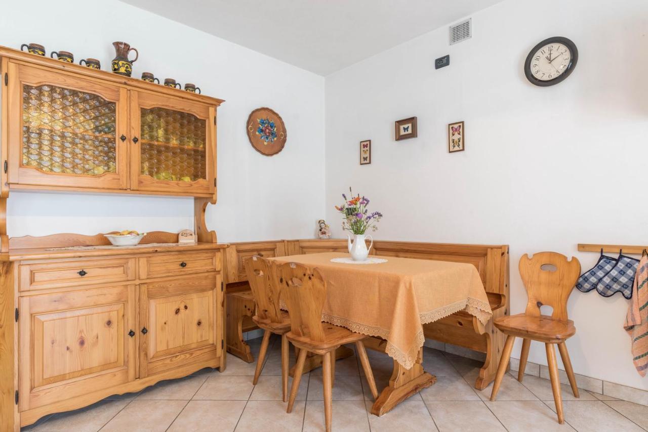 Baita Serpillo Palu del Fersina Esterno foto