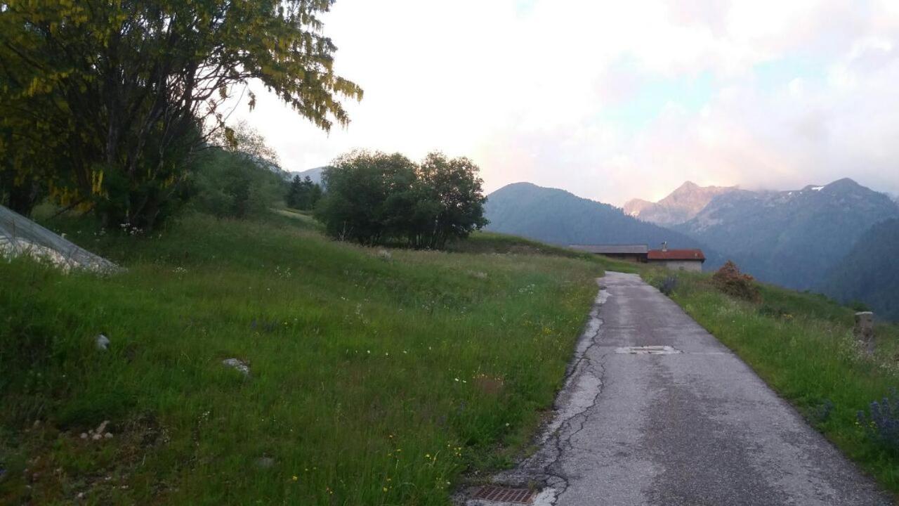 Baita Serpillo Palu del Fersina Esterno foto